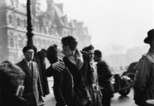 Robert Doisneau, Le Baiser de l'Hotel de Ville, Paris