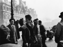 Robert Doisneau, Le Baiser de l'Hotel de Ville, Paris