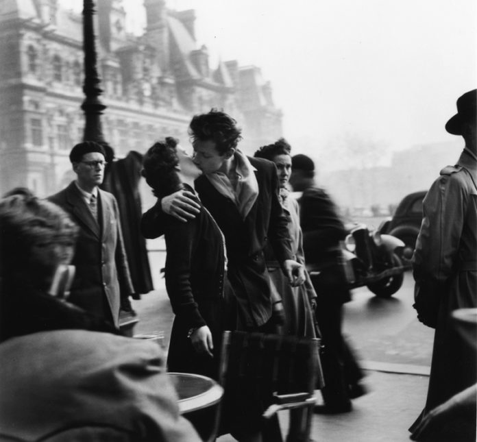 Robert Doisneau, Le Baiser de l'Hotel de Ville, Paris