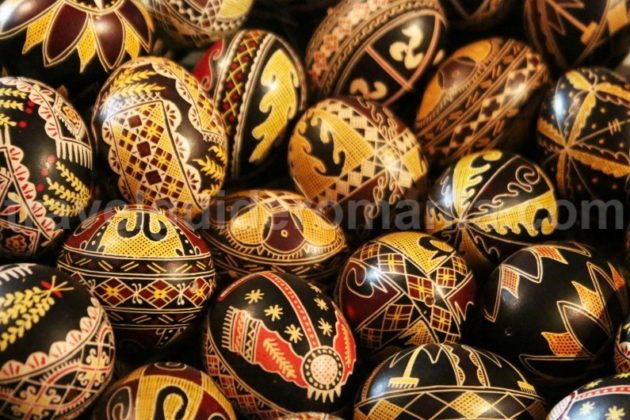ROMANIA - uova decorate