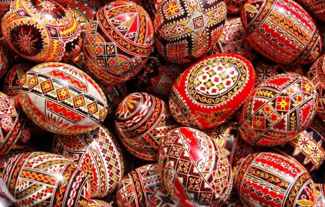 RUSSIA, pasqua e riti pasquali - uova decorate della pasqua ortodossa