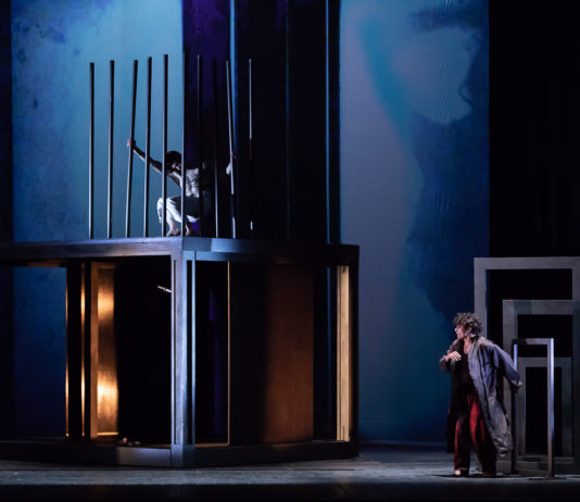 "Dorian Gray. La Bellezza non ha Pietà" - Teatro il Celebrazioni Bologna (IMG ©2018 Ph. Donatello Iacobone)