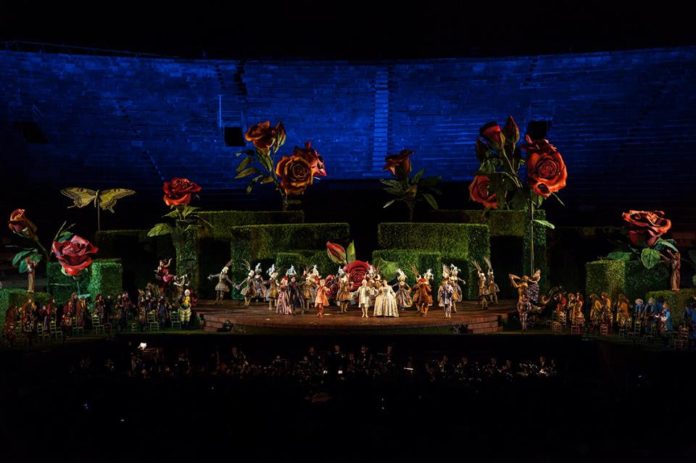 Il Barbiere di Siviglia, Rossini, Arena di Verona Opera Festival 2018 - Foto copyright EnneVi, per gentile concessione della Fondazione Arena di Verona