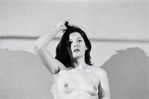Marina Abramović, Art Must be Beautiful/Artist Must be Beautiful,1975