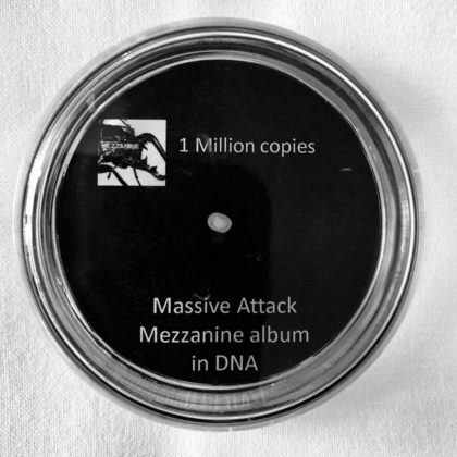 Massive Attack, Mezzanine XX1 - CD graphics