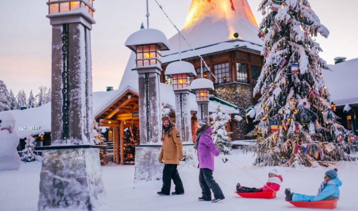 Rovaniemi. capitale delle Lapponia - Finlandia (Santa Village, circolo polare artico)