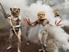 Steve McCurry, Papua-New-Guinea-2017